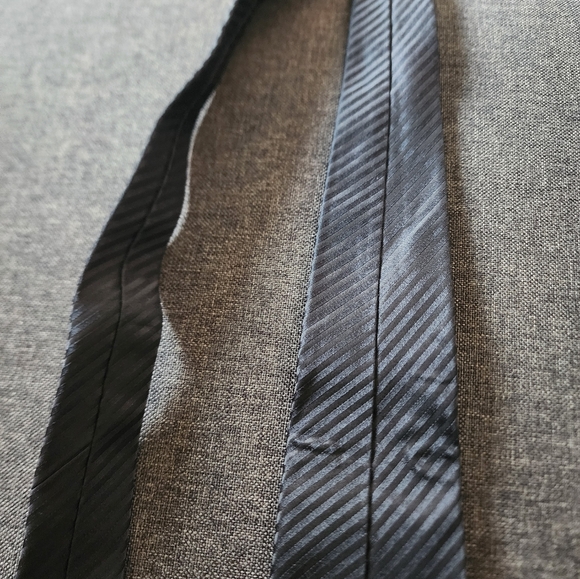 Hugo Boss Black Striped Tie 3 inches in Width - Picture 12 of 12
